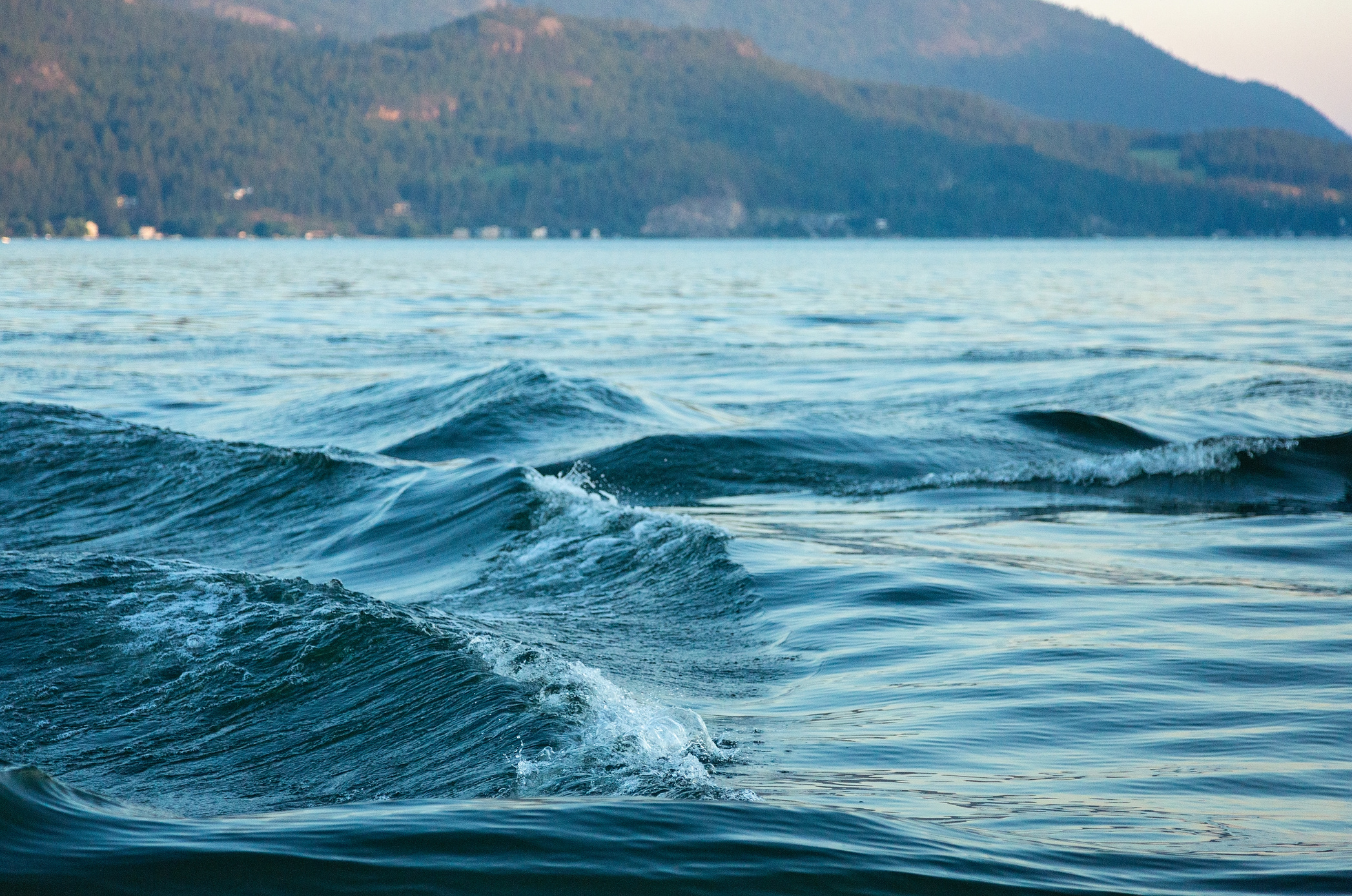Okanagan Lake Waves